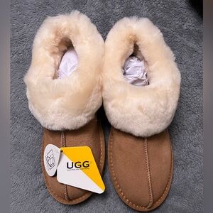 Ugg Homey Slipper Ankle Chestnut size 42 M9/W11 Brand New in Box NWT